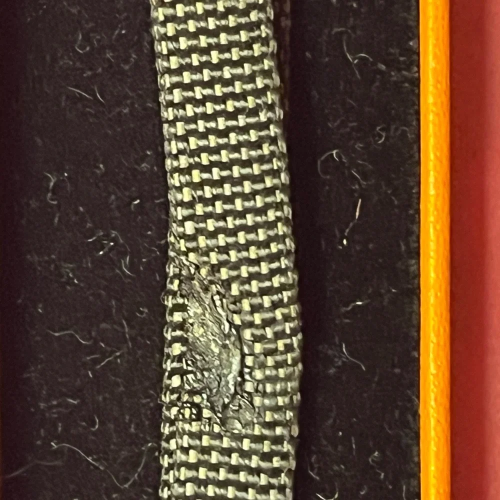 Hermès wristlet/phone strap with manufacturer flaw NIB - Picture 4 of 4